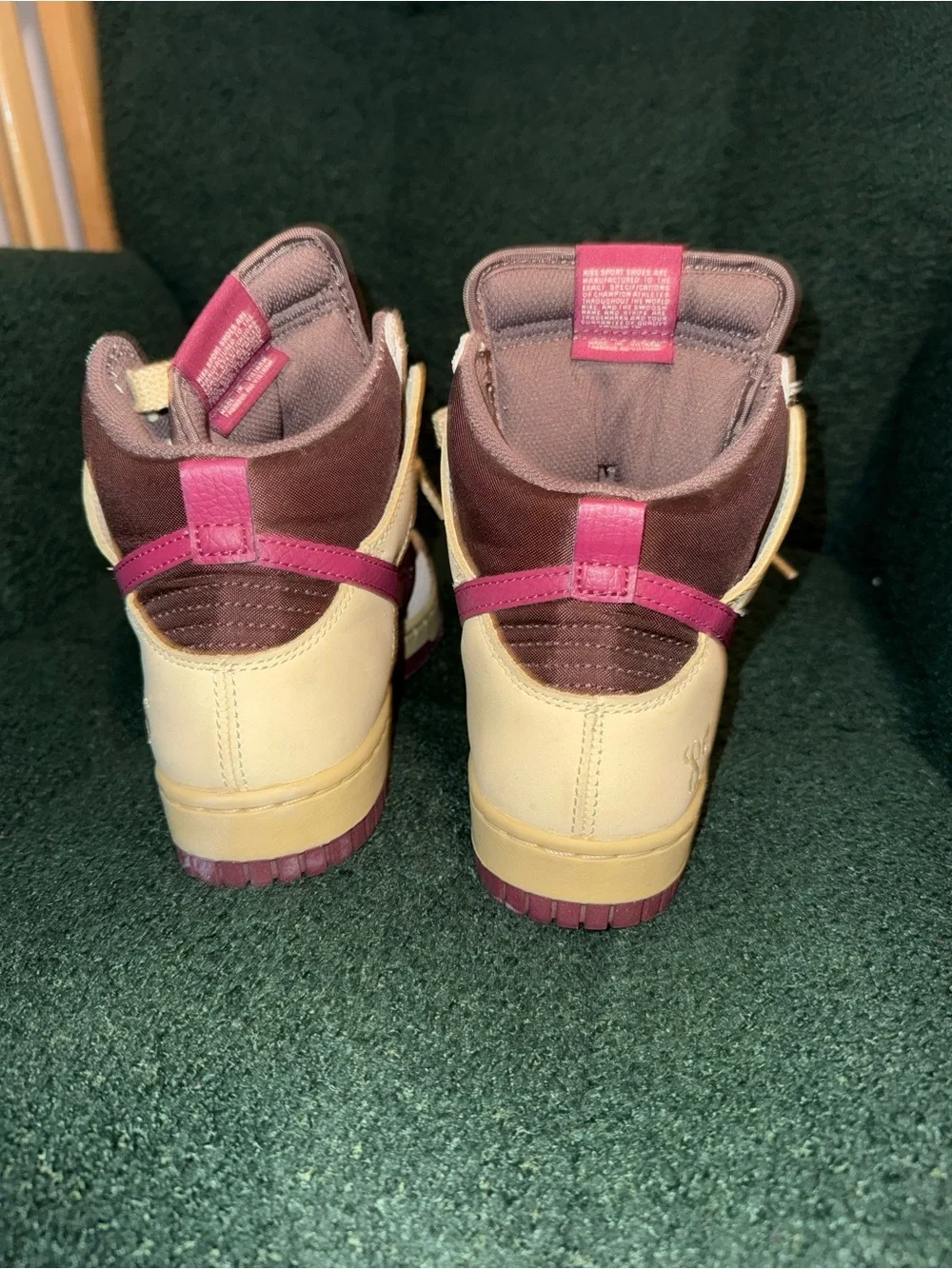 Nike  Kids dunk High-Top Sneakers in Burgundy, Cream & Yellow